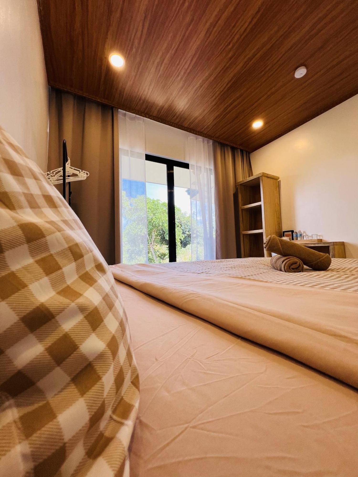 Hotel Thepureyann à San Juan  Extérieur photo